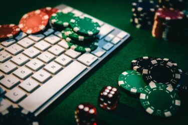 Los 5 mejores torneos de póker online